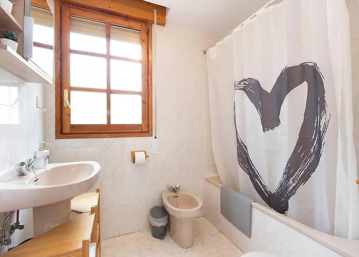 Treparriscos L Cine En Casa L Wifi L Vistas *