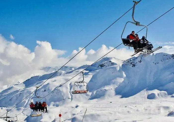 Treparriscos L Cine En Casa L Wifi L Vistas Apartamento